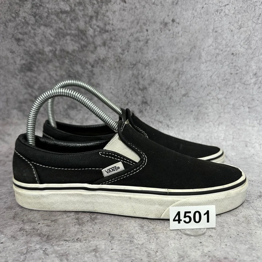 Vans Slip On Shoes Womens 7.5 Black White Classic Canvas Skate Sneakers Low